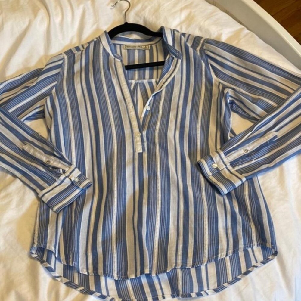Blue and white striped shirt #stripes #depop #s #coastalgrandma #abercrombie